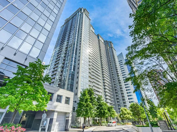 4968 Yonge St #3507, Toronto, ON M2N 7G9