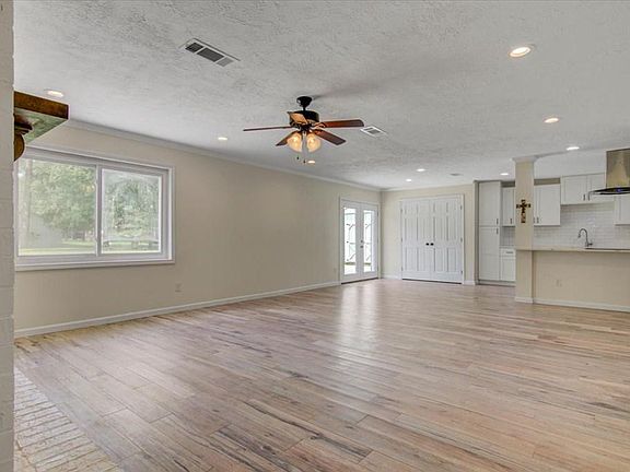5th image of 13365 Chimney Rock Dr