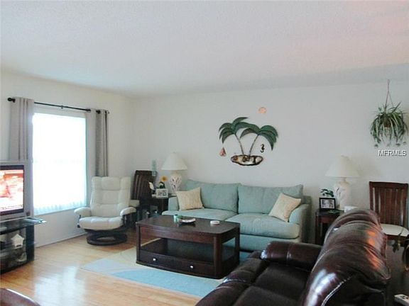 3rd image of 2700 Bayshore Blvd #2