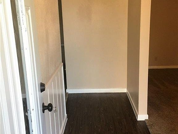 2nd image of 1205 Hillside Dr