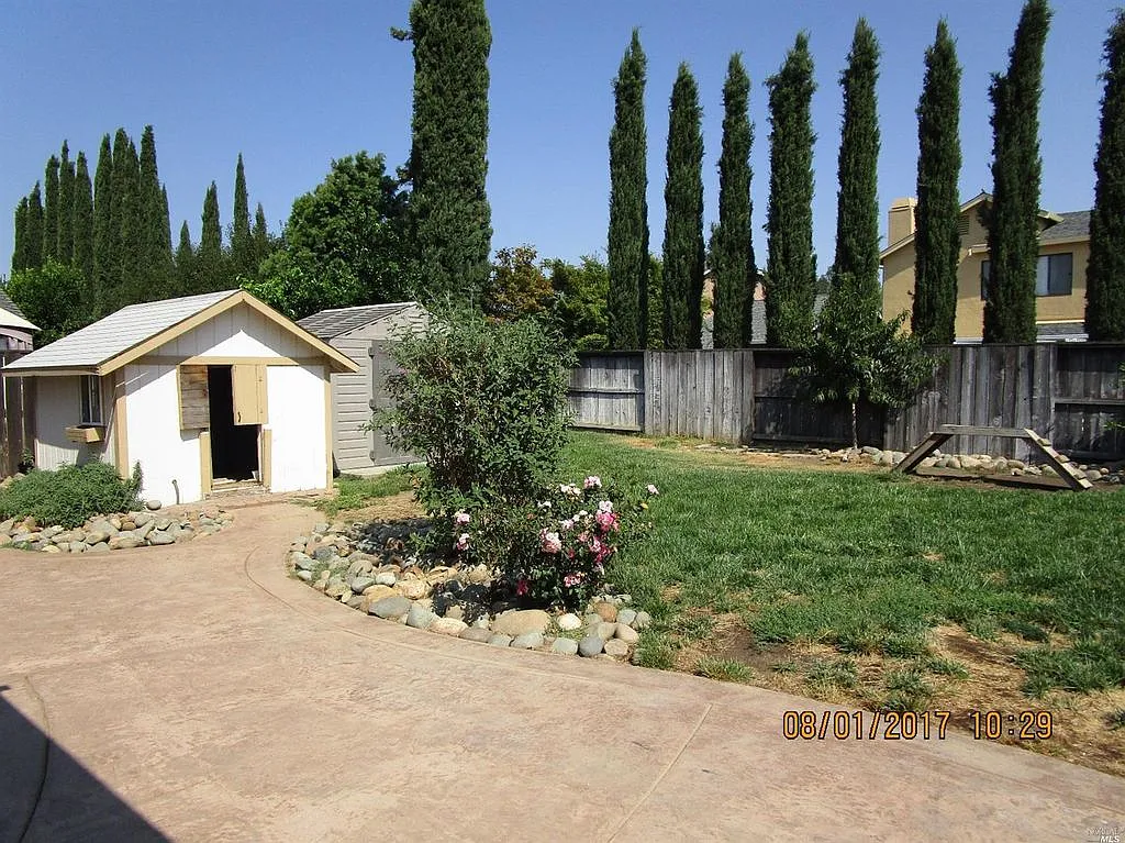 3 bed, 2.5 bath, 1943 sqft, $3,100 — Photo 4
