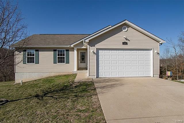 1st image of 700 Hawks Circle Dr