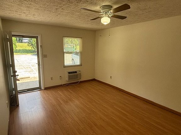 5th image of 867 N Gallaher View Road Northwestunit #109