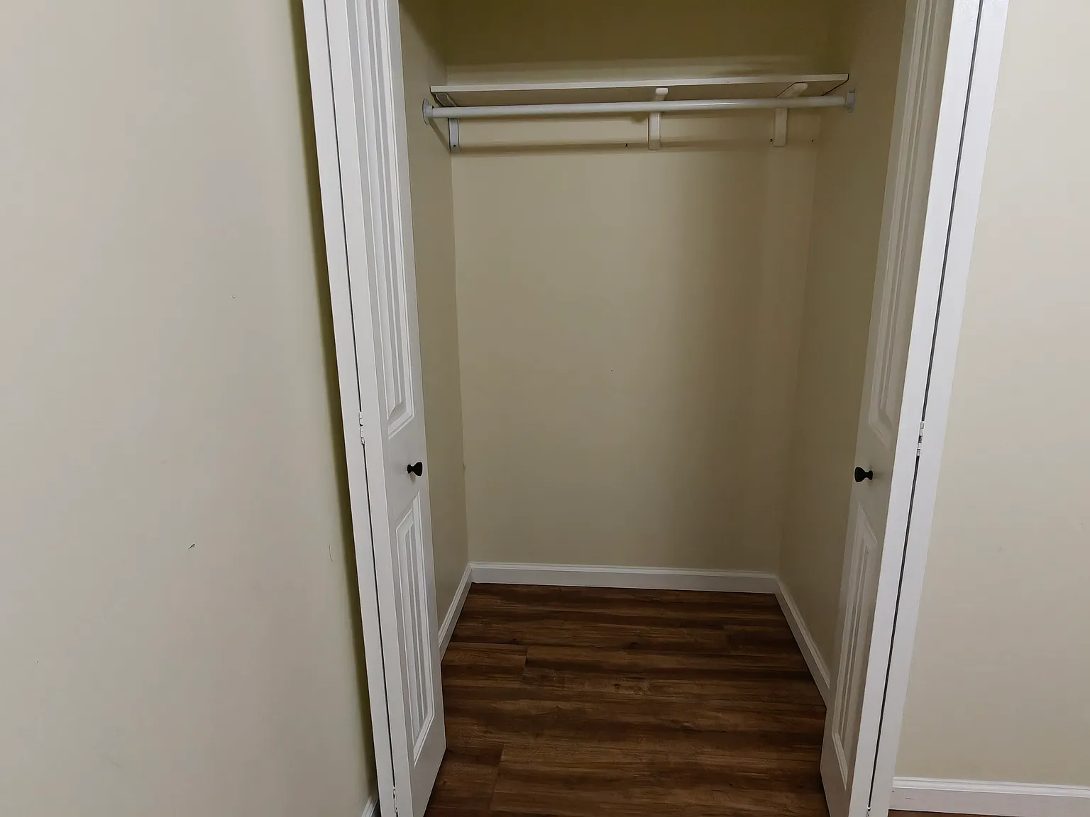 1 bed, 1552 sqft, $700 — Photo 2