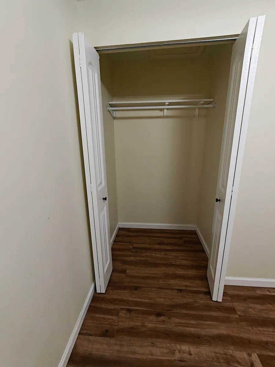 Building Photo - 7217 Berkshire Downs Dr #2