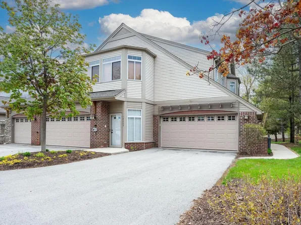 18241 W Wisconsin AVENUE, Brookfield, WI 53045