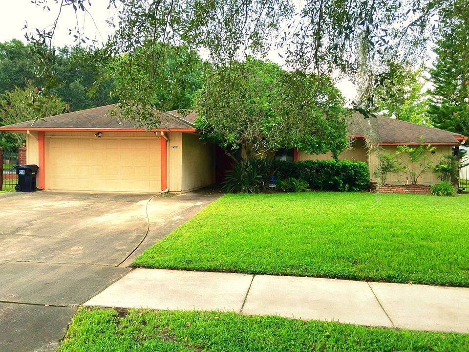 2nd image of 4529 Pageant Way