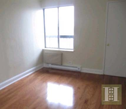 2nd image of 1990 Lexington Ave APT 17E