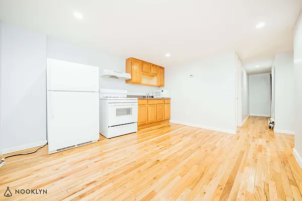 Rented by Nooklyn NYC LLC | media 24