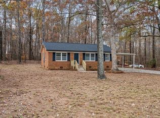 7110 Racine Rd, Pleasant Garden, NC 27313