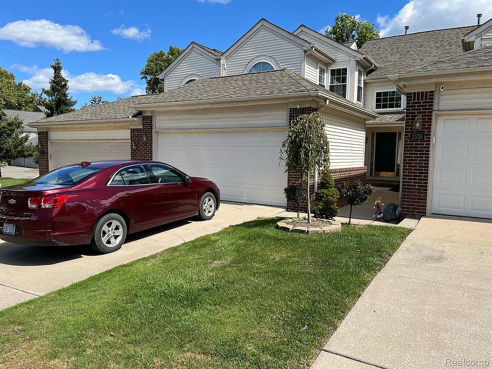 1st image of 2528 Boulder Ln