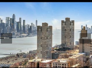 7000 Boulevard E #49I, Guttenberg, NJ