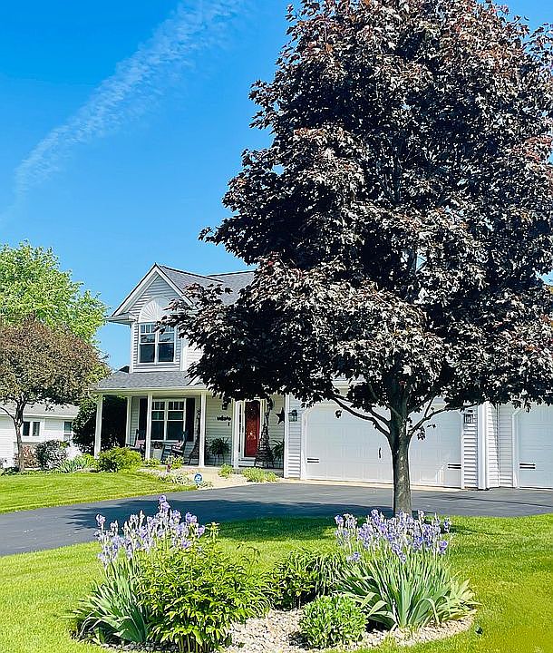 2nd image of 8349 Hemel Ln