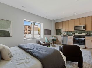 4102, Chicago, IL 60613