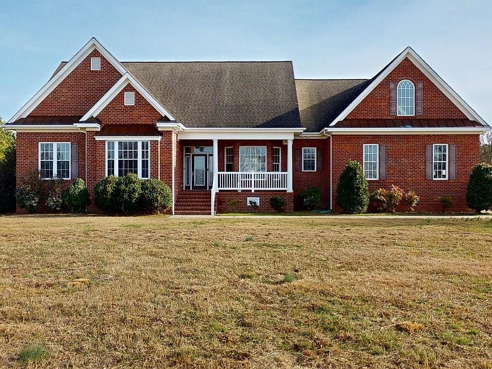 1st image of 102 Woodmere Lane