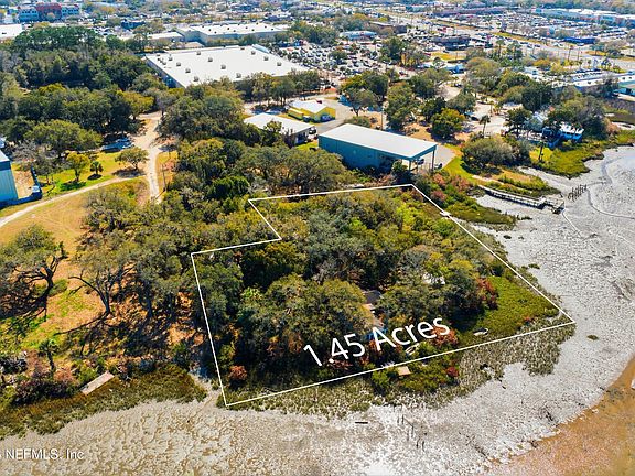 3rd image of 200 NIX BOAT YARD Road