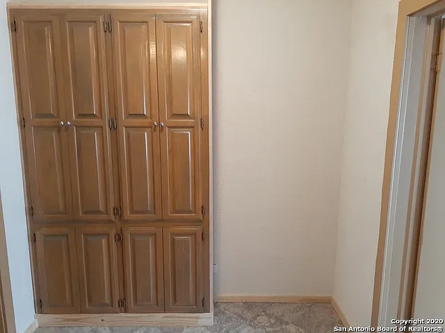 1114 S Loop 1604 E — Photo 8