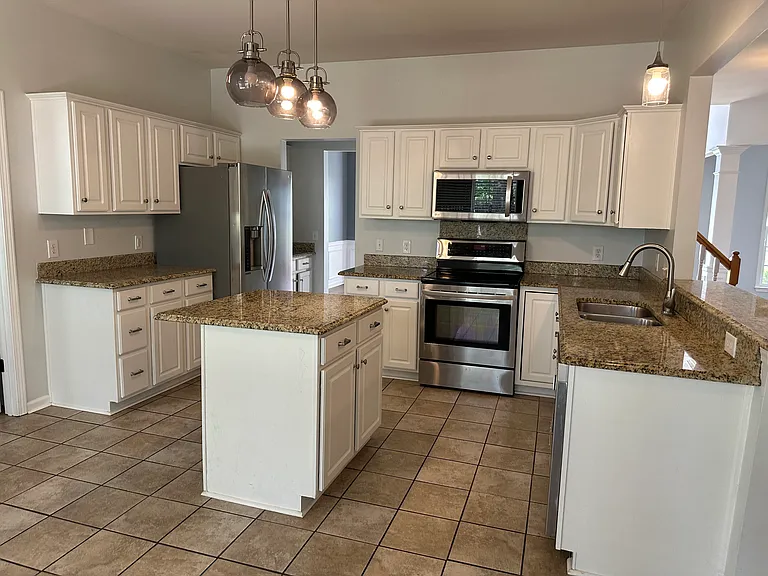 3936 Manor House Dr — Photo 6