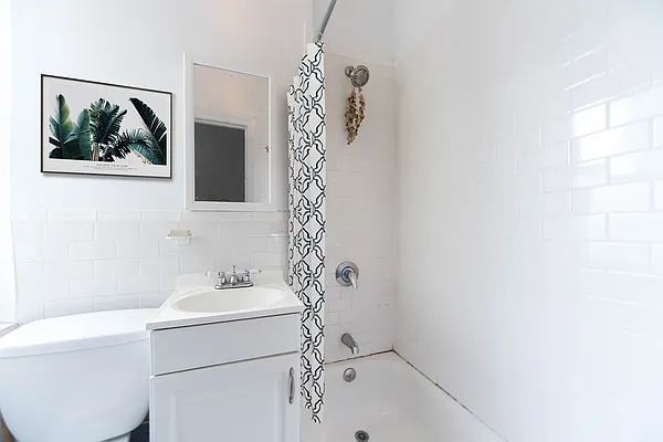 Rented by Platinum Properties | media 16