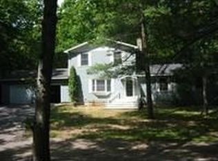 2717 N Jebavy Dr, Ludington, MI 49431