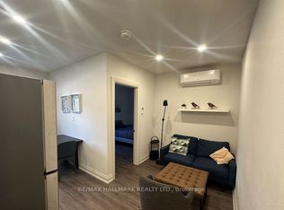 595 Saint Clair Ave W #4, Toronto, ON M6C 1A3