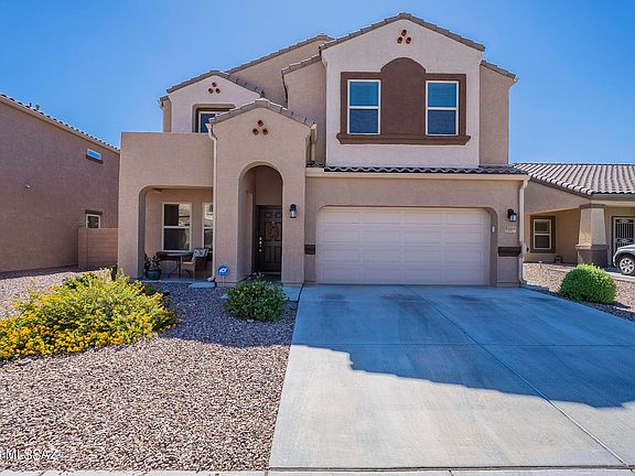 3rd image of 9109 W Blue Saguaro St