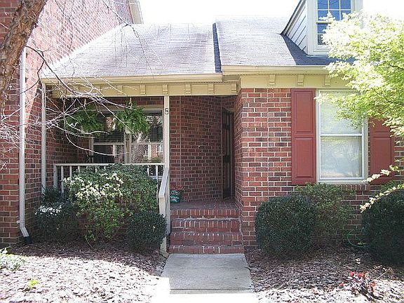 2nd image of 8 Milpond Ln