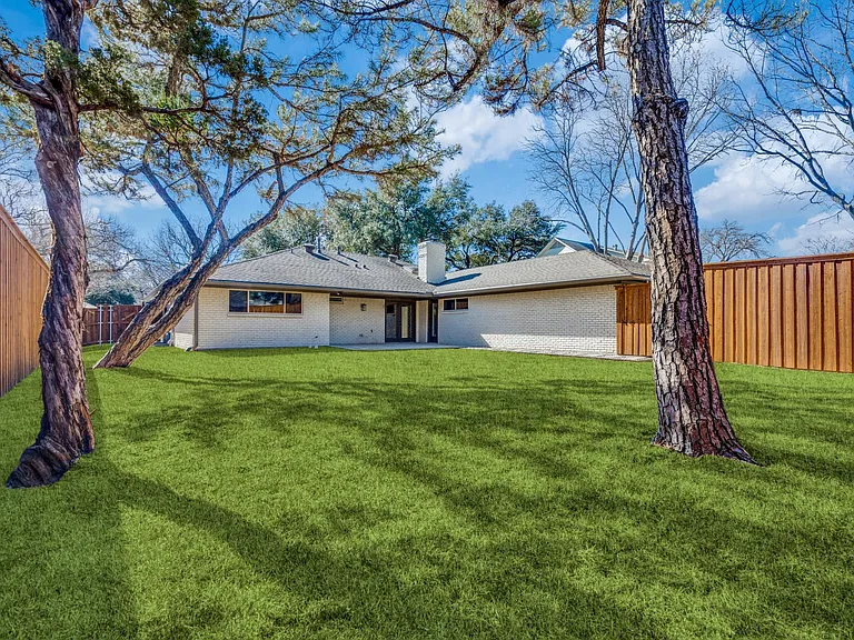 9035 Dunmore Dr — Photo 12