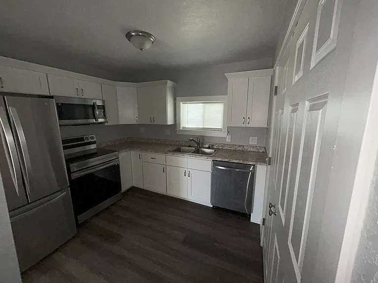 266 Jackson St — Photo 7