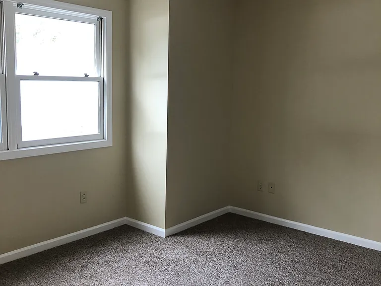 864 S Main St #D — Photo 5