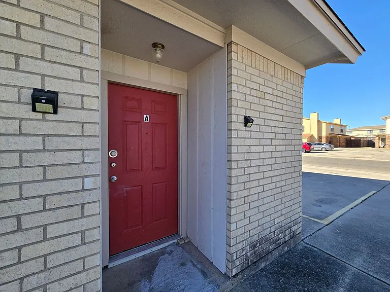 3702 Hereford Ln #A — Photo 3