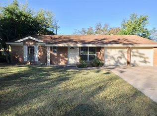 1108 Bois D Arc St, Weatherford, TX 76086