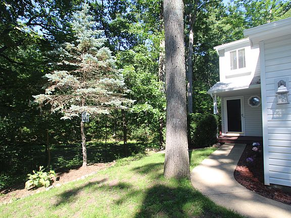 4th image of 3382 Lakeview Blvd