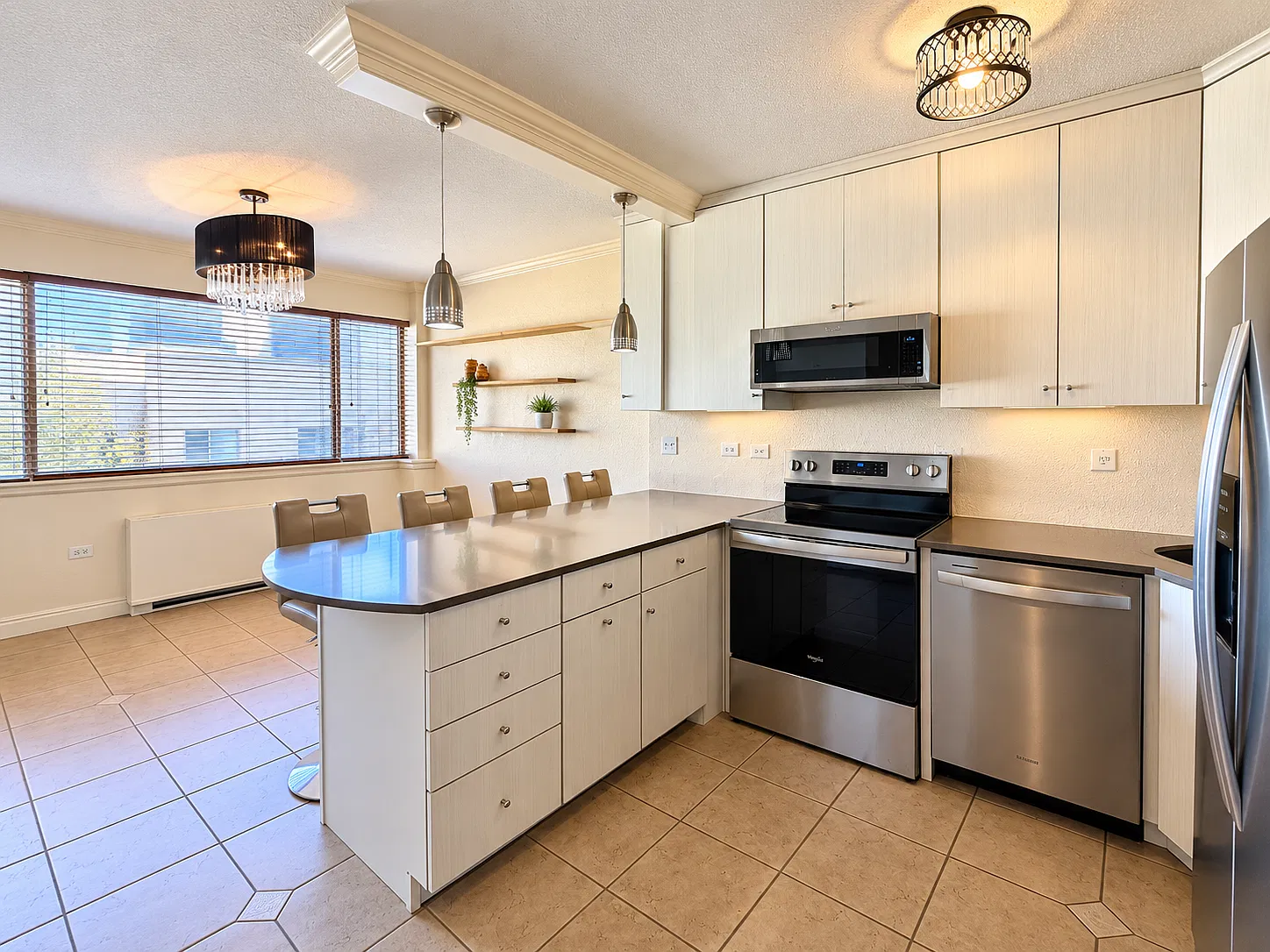 2 bed, 2.0 bath, 1021 sqft, $2,200 — Photo 4