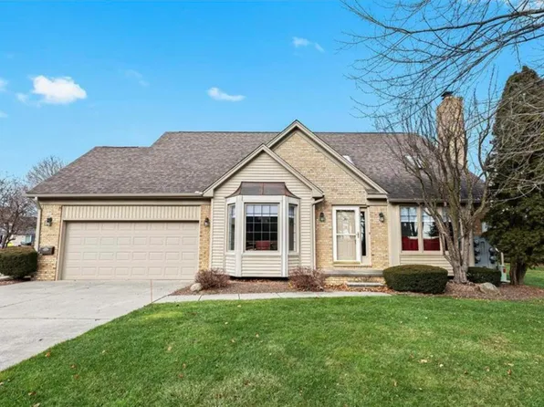 54984 Cambridge Dr #4, Utica, MI 48315