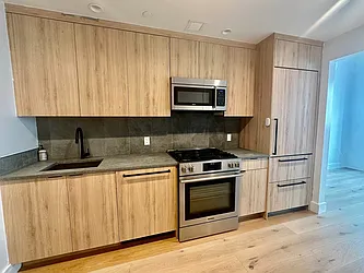 Rented by MaxInvest Real Estate, Inc.