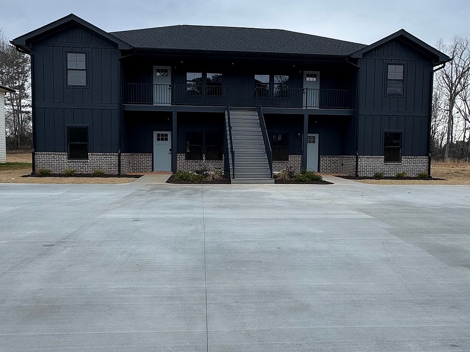 1st image of 429 Bowers Estates Dr