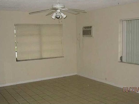 3rd image of 1117 Himmarshee St