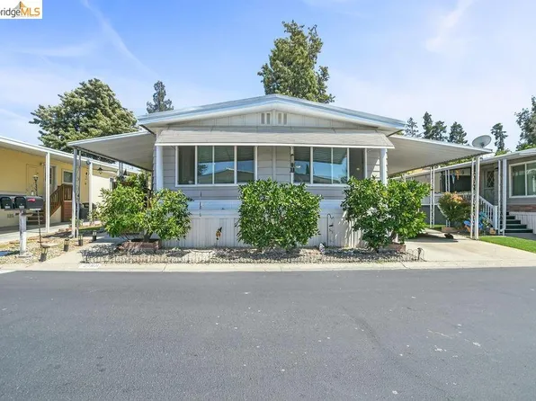 2166 Dalis Dr, Concord, CA 94520