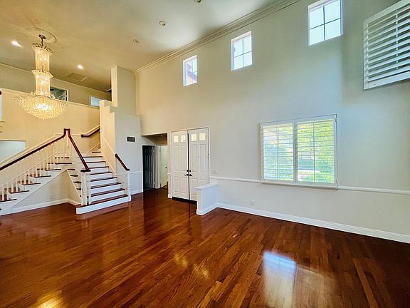 4th image of 26421 Partridge Dr