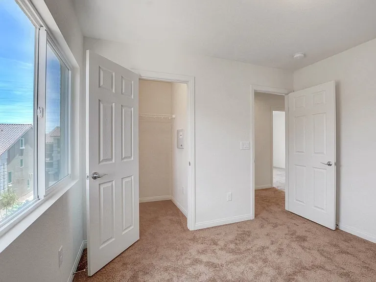 9824 Grey Sands St — Photo 42