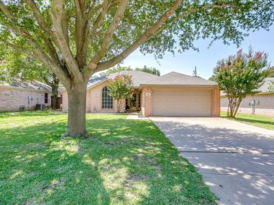 308 Comanche Walk, Joshua, TX, 76058
