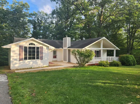 318 Mackle Point, Lewisburg, WV 24901
