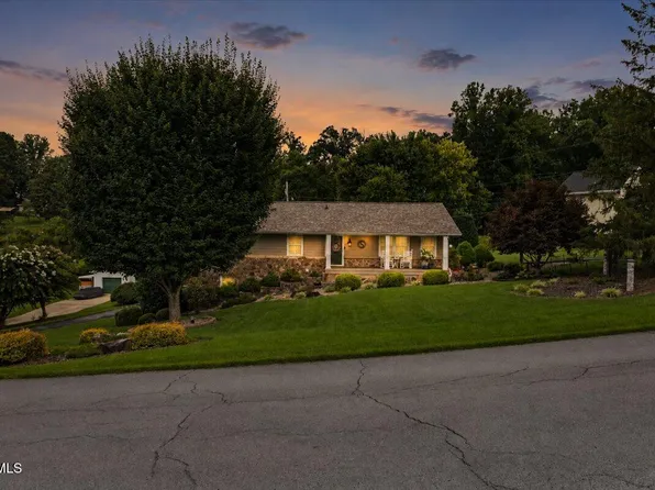 193 Taylor Ave, Elizabethton, TN 37643