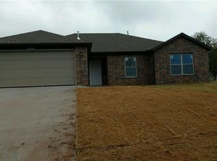 3469 Cherry Knoll Cir, Springdale, AR 72762