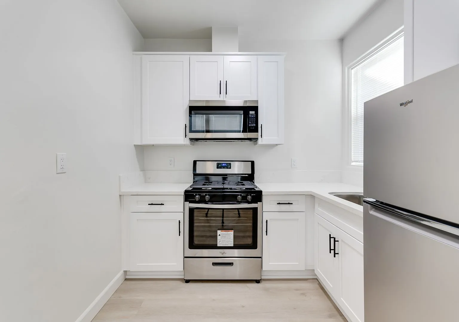 E Street Apartment | Newly Built & Renovated Apartment Homes in Golden Hills! — Photo 2