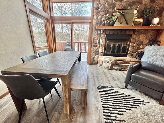 2nd image of 511 Moose Mountain Dr