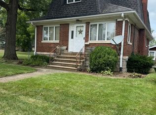 328 Chaney Ave, Crest Hill, IL 60403