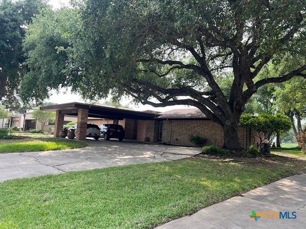 6014 Country Club Dr, Victoria, TX 77904