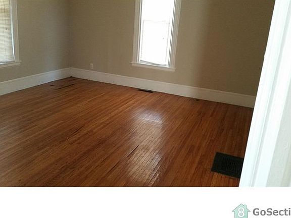 2nd image of 125 N Longwood St